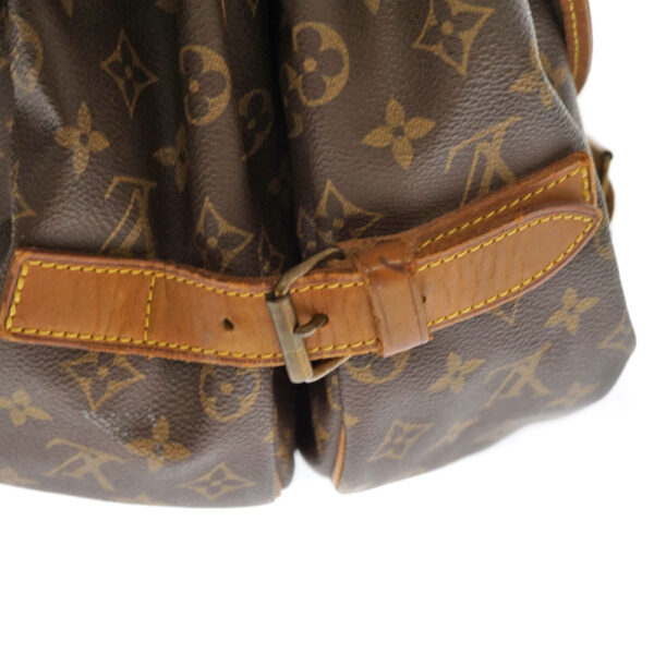 imgrc0080232090 Louis Vuitton Saumur 43 Crossbody Bag Canvas Brown