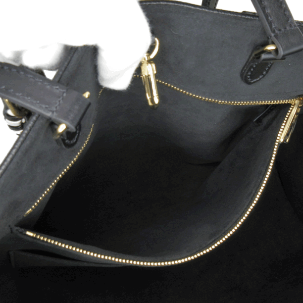 imgrc0080245302 Louis Vuitton On the Go GM Tote Bag Cowhide Black