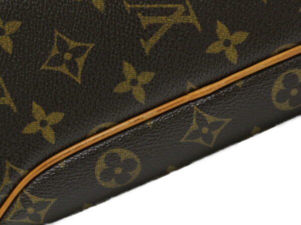 imgrc0080316330 Louis Vuitton Blois Monogram Shoulder Bag