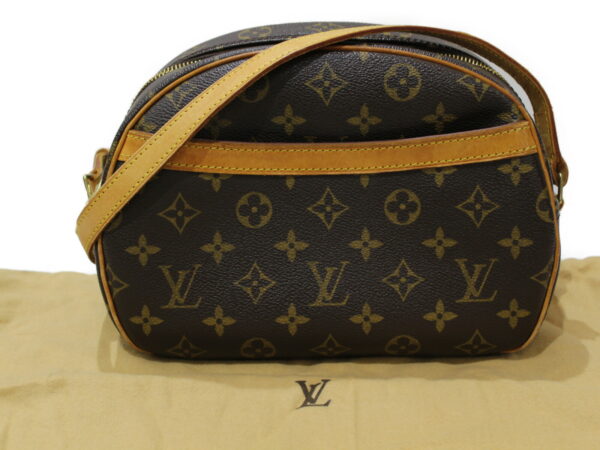 imgrc0080316349 Louis Vuitton Blois Monogram Shoulder Bag