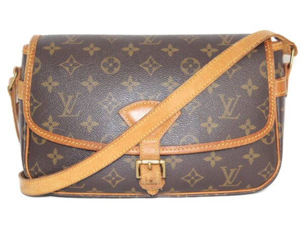 imgrc0080345523 Louis Vuitton Sologne Monogram Shoulder Bag Brown