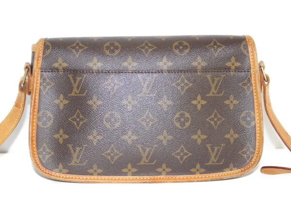 imgrc0080345525 Louis Vuitton Sologne Monogram Shoulder Bag Brown