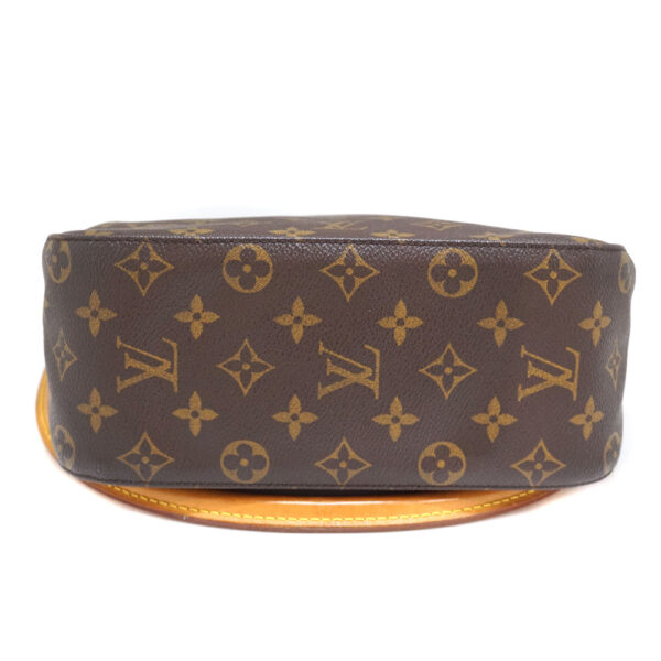 imgrc0080348621 Louis Vuitton Looping MM Monogram Canvas Shoulder Bag Brown