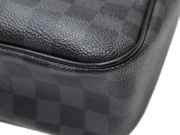 imgrc0080349779 Louis Vuitton Daniel MM Damier Graphite Shoulder Bag