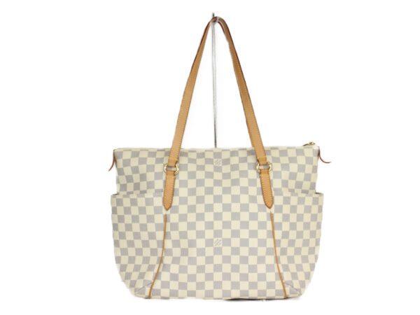 imgrc0080391583 Louis Vuitton Totally MM Damier Azur Tote Bag White