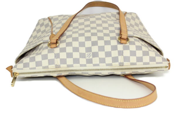 imgrc0080391587 Louis Vuitton Totally MM Damier Azur Tote Bag White