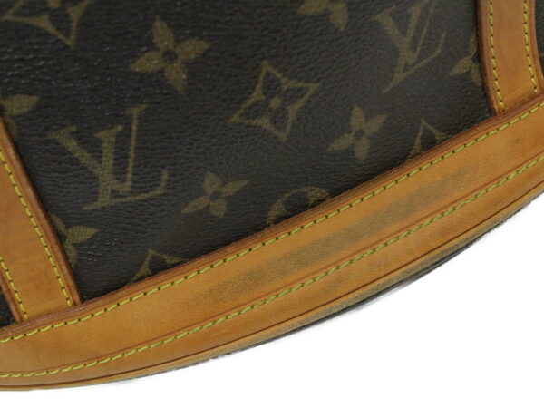 imgrc0080396120 Louis Vuitton Bucket GM Monogram Tote Bag