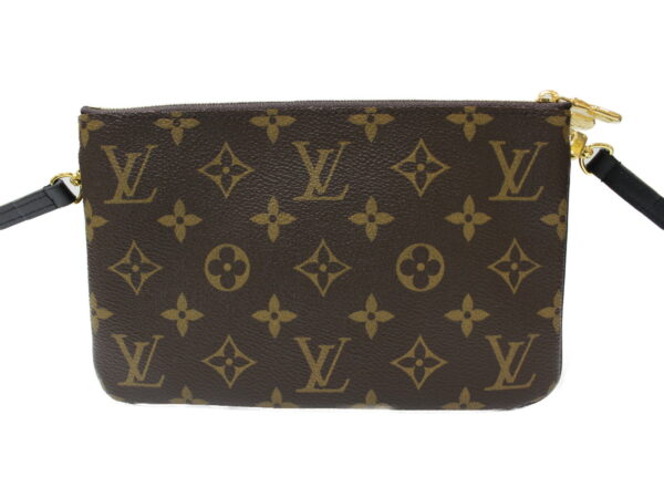 imgrc0080396553 Louis Vuitton Pochette Double Zip Monogram Giant Reverse Shoulder Bag