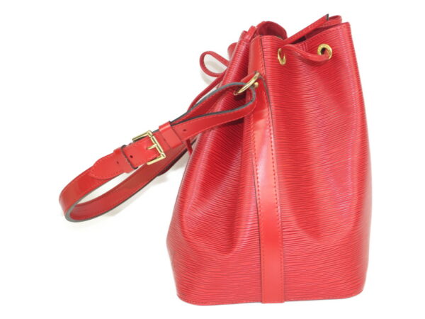 imgrc0080405304 Louis Vuitton Petit Noe Epi Handbag Red