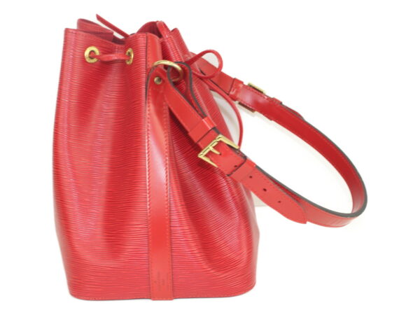 imgrc0080405305 Louis Vuitton Petit Noe Epi Handbag Red