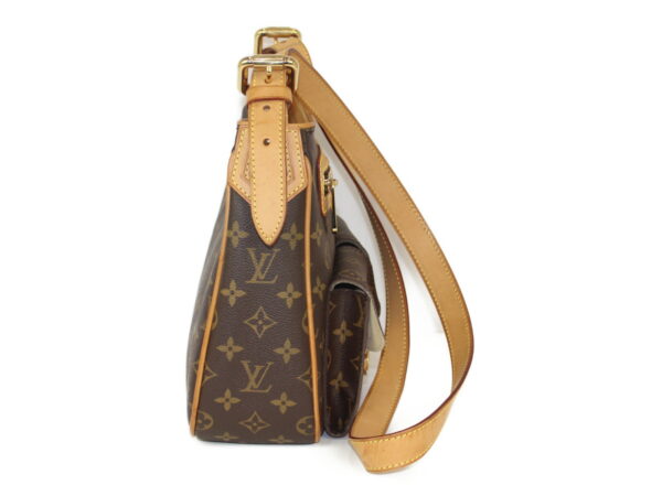 imgrc0080437785 Louis Vuitton Hudson GM Monogram Shoulder Bag Brown