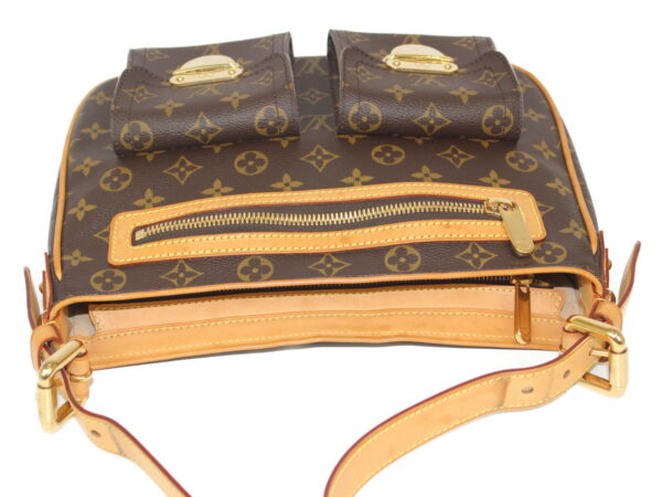 imgrc0080437787 Louis Vuitton Hudson GM Monogram Shoulder Bag Brown