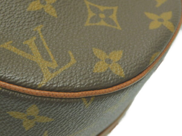 imgrc0080524490 Louis Vuitton Papillon 30 Monogram Handbag