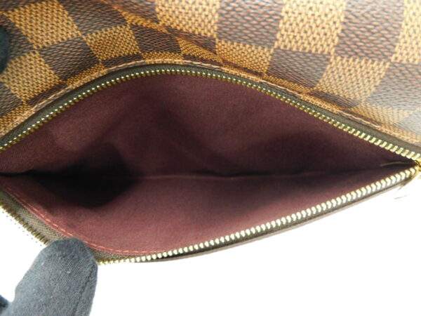 imgrc0080609022 Louis Vuitton Hoxton PM Damier Crossbody Bag