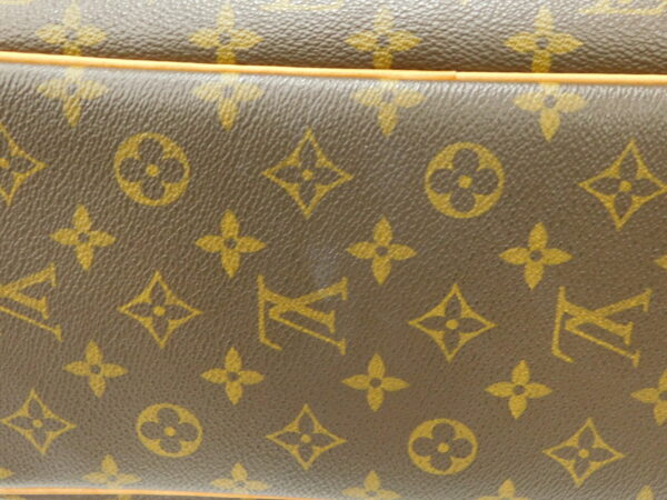 imgrc0080656867 Louis Vuitton Deauville Monogram Bag