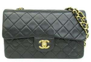 imgrc0080764251 Gucci GG Marmont Quilted Small Shoulder Bag