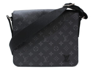 imgrc0080895980 Louis Vuitton Danube Crossbody Bag Monogram