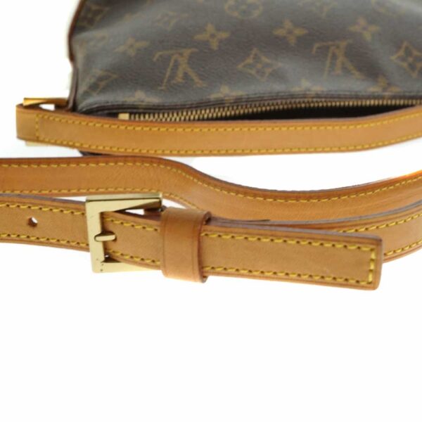 imgrc0080901738 Louis Vuitton Trotter Monogram Canvas Crossbody Bag Brown