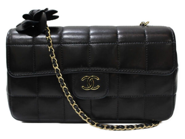 imgrc0081328314 Chanel Chocolate Bar Lambskin Chain Shoulder Bag Black