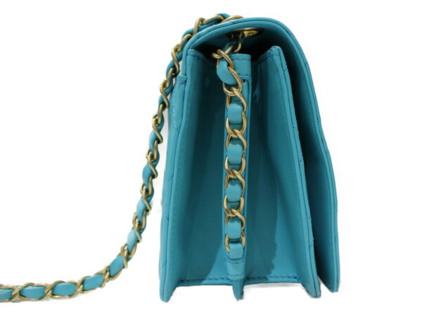 imgrc0081328648 Chanel Chain Shoulder Bag Lambskin Turquoise Blue