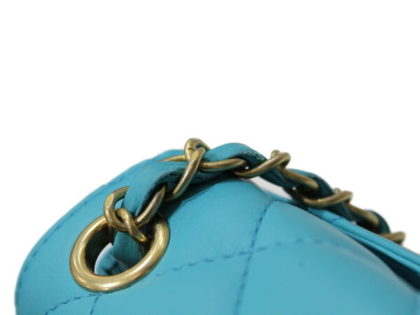 imgrc0081328660 Chanel Chain Shoulder Bag Lambskin Turquoise Blue