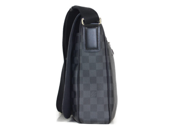 imgrc0081343304 Louis Vuitton District MM Damier Graphite Shoulder Bag