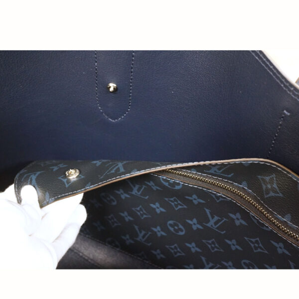 imgrc0081359433 Louis Vuitton Cabas Voyage Taurillon Leather Tote Bag Navy