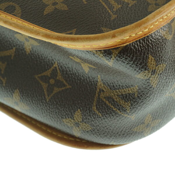 imgrc0081365703 Louis Vuitton Messenger PM Bosfall Shoulder Bag Monogram Canvas Brown