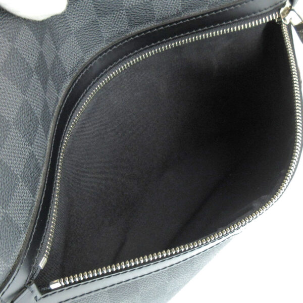 imgrc0081423913 Louis Vuitton Mick MM Shoulder Bag Damier Graphite Gray