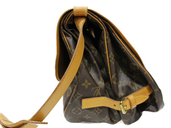 imgrc0081477542 Louis Vuitton Saumur 35 Monogram Shoulder Bag Brown