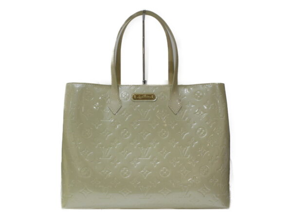 imgrc0081505384 Louis Vuitton Wilshire MM Vernis Tote Bag Broncorail Cream