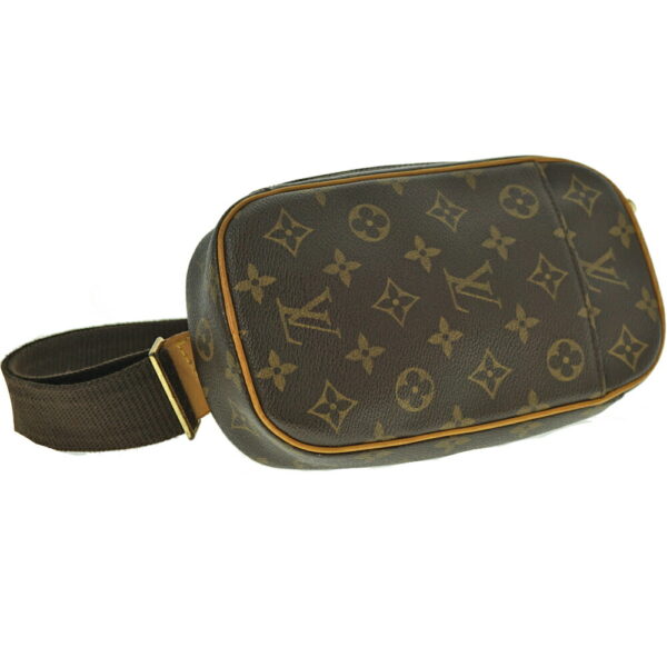 imgrc0081510711 Louis Vuitton Pochette Ganju Body Bag Monogram Canvas Brown