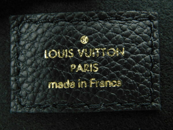 imgrc0081524420 Louis Vuitton Petite Sac Plat Monogram Empreinte Handbag