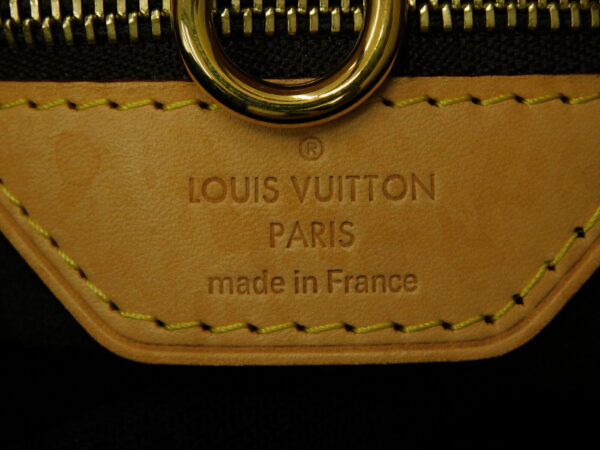 imgrc0081625380 Louis Vuitton Wilshire PM Monogram Handbag