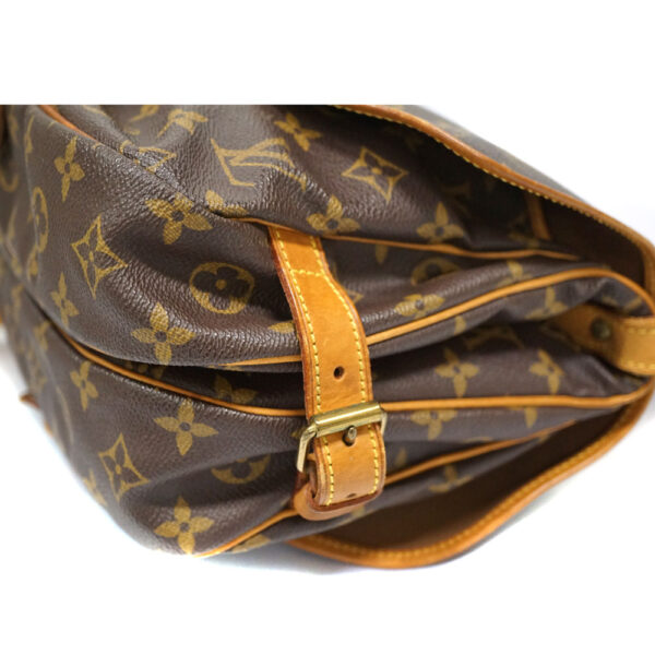 imgrc0081670319 Louis Vuitton Saumur 30 Monogram Canvas Crossbody Bag Brown