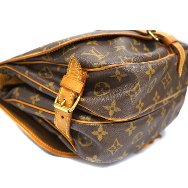 imgrc0081670320 Louis Vuitton Saumur 30 Monogram Canvas Crossbody Bag Brown