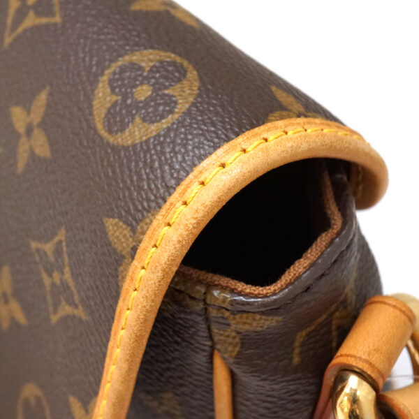 imgrc0081828757 Louis Vuitton Tikal PM Monogram Canvas Shoulder Bag Brown