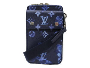 imgrc0081837571 Louis Vuitton Bum Bag Taiga Lama Body Bag