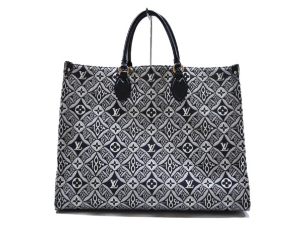 imgrc0081927517 Louis Vuitton On the Go GM Jacquard Leather Tote Bag Black