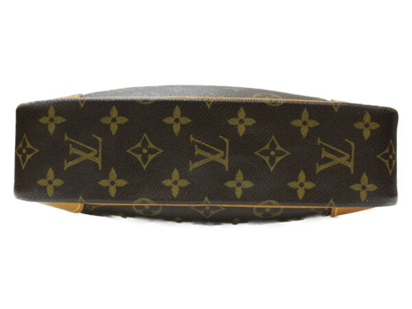 imgrc0082330421 Louis Vuitton Trocadero 27 Monogram Shoulder Bag