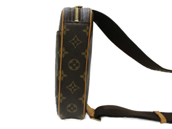 imgrc0082537947 Louis Vuitton Pochette Ganju Monogram Body Bag