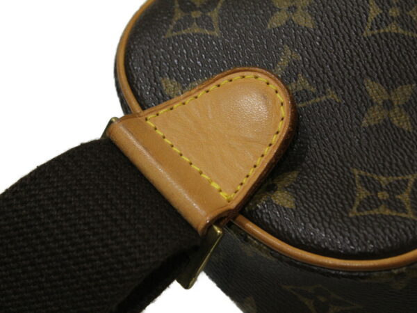 imgrc0082537956 Louis Vuitton Pochette Ganju Monogram Body Bag