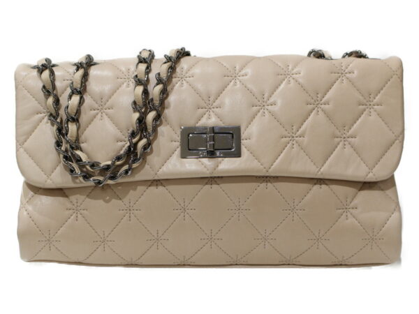 imgrc0082589149 Chanel Turnlock Chain Shoulder Bag Pink Beige