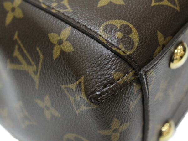 imgrc0082591407 Louis Vuitton Montaigne BB Monogram Handbag