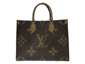 imgrc0082602118 Louis Vuitton Monogram Calf Leather Shoulder Bag Black