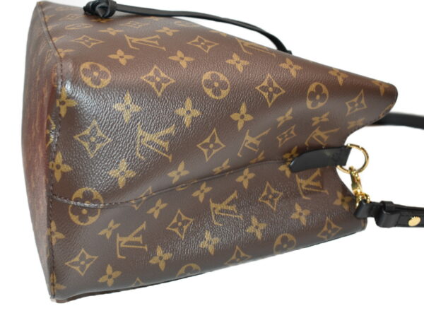 imgrc0082636624 Louis Vuitton Neo Noe Monogram Canvas Drawstring Shoulder Bag Brown