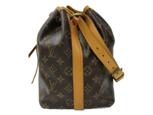 imgrc0082827749 Louis Vuitton Petit Noe Monogram Shoulder Bag