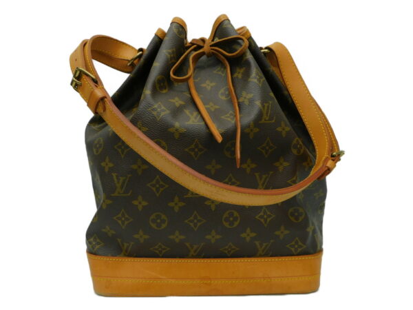 imgrc0082850416 Louis Vuitton Noe Monogram Shoulder Bag