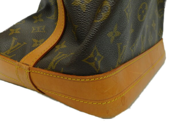 imgrc0082850426 Louis Vuitton Noe Monogram Shoulder Bag