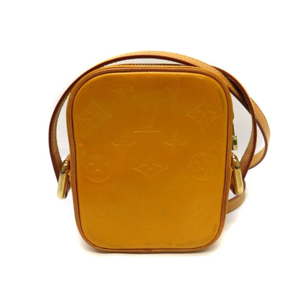 imgrc0083068557 Louis Vuitton Christie PM Monogram Vernis Shoulder Bag Jaune